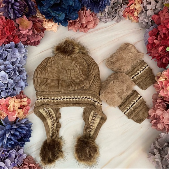 Chic Khaki Fleece Lined Beanie with Fur Pom Poms & Fingerless Gloves - Picture 7 of 16